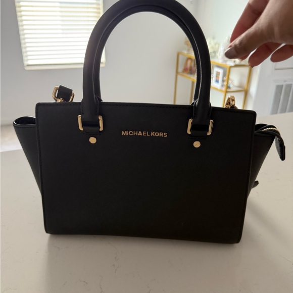 Michael Kors Black Saffiano Satchel with Gold Hardware - Picture 3 of 9